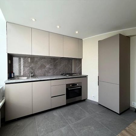 18 Deribasivska Street Jacuzzi Apartment Odessa Dış mekan fotoğraf